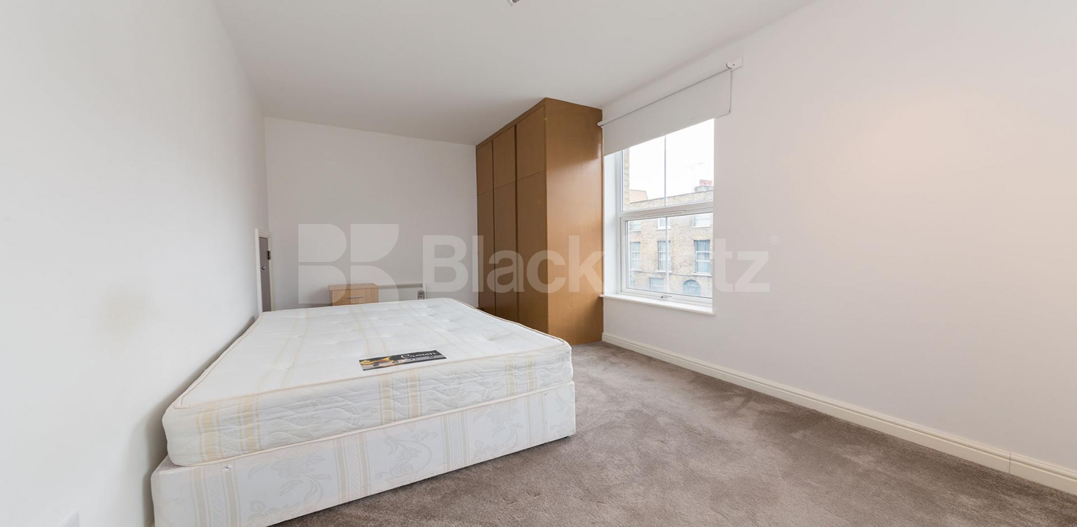 			STUNNING SPACIOUS SPLIT LEVEL 3 BEDROOM FLAT, 3 Bedroom, 1 bath, 1 reception Flat			 Springdale Road N16, NEWINGTON GREEN-STOKE NEWINGTON